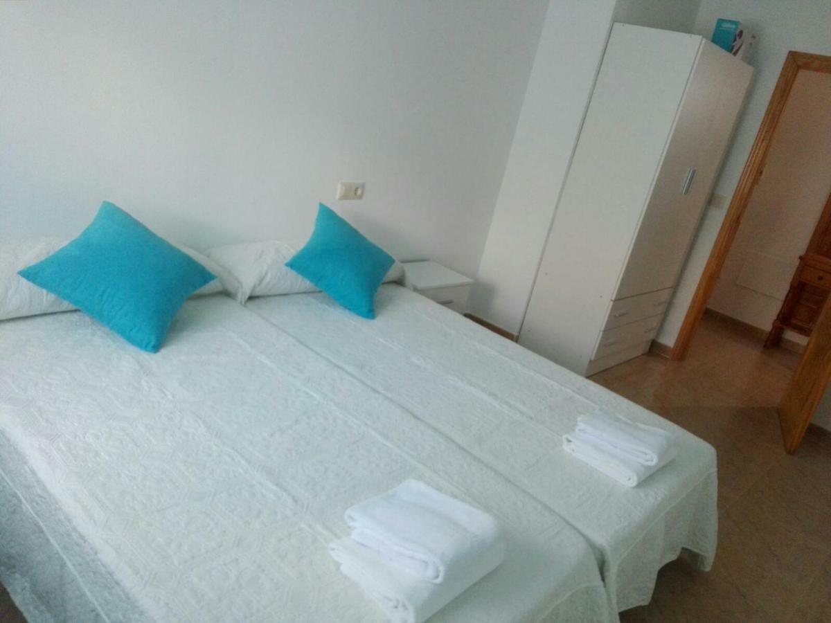 Calle Malaga, 7 Bajo A Apartment การ์โบเนรัส ภายนอก รูปภาพ