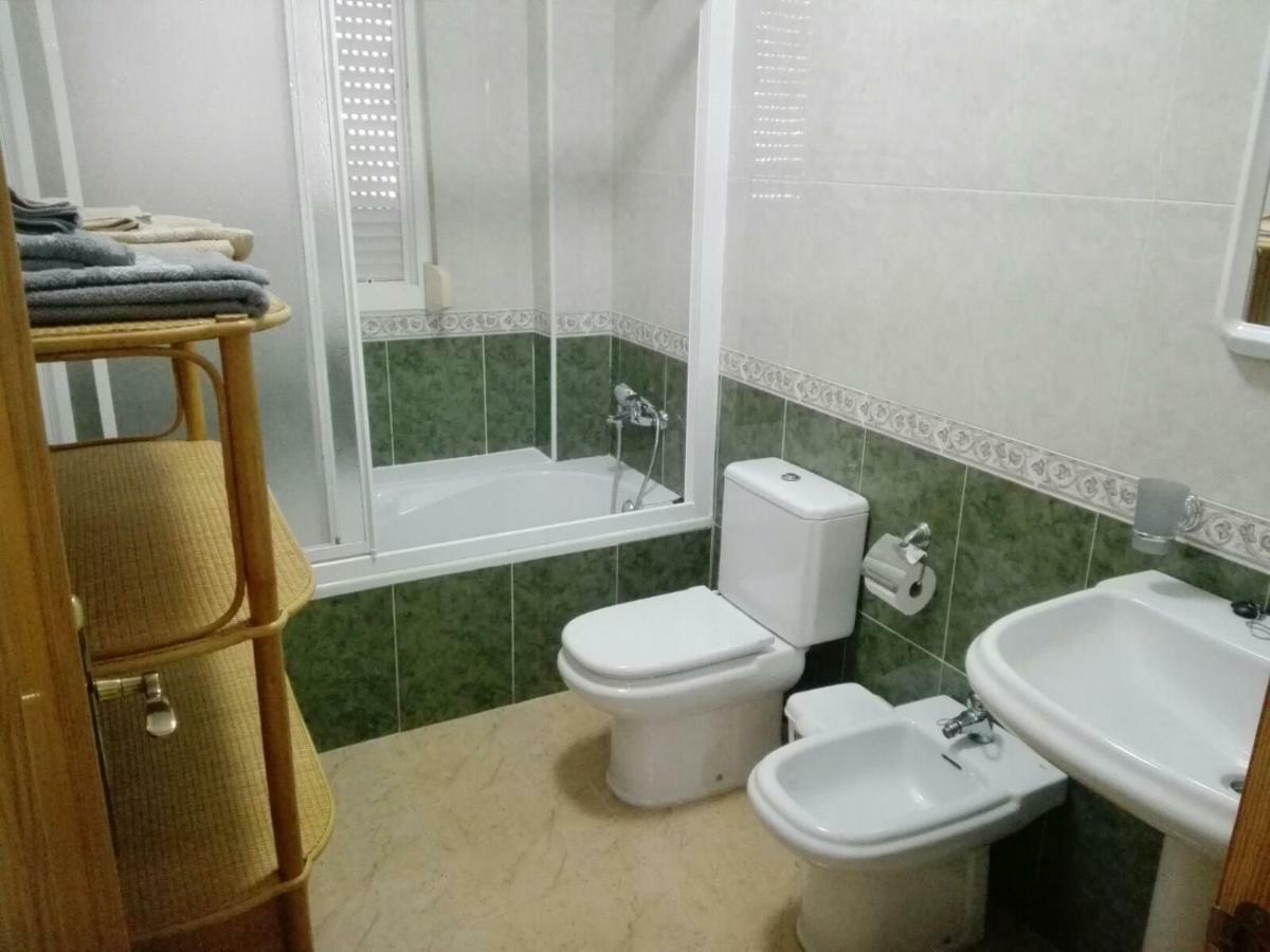 Calle Malaga, 7 Bajo A Apartment การ์โบเนรัส ภายนอก รูปภาพ